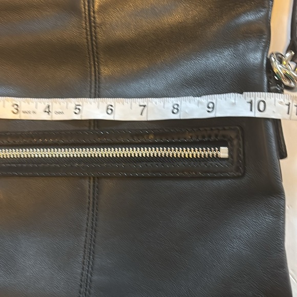 COACH BAG VINTAGE TOTE BAG WITH CROSSBODY STRAP PATENT LEATHER ON TOP BY HANDLE - Picture 8 of 9